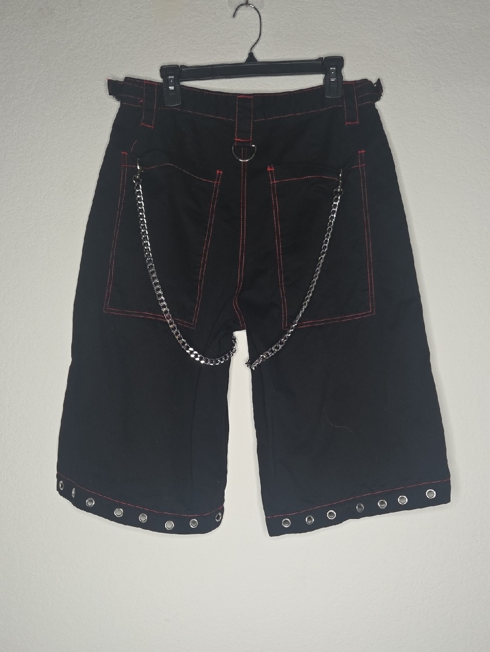 Widow by Dolls Kill Goth Grunge Rave Shorts Size 34 Black Metal Chain Punk - Picture 5 of 7